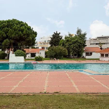 Joivy Charming Apt With Shared Pool In